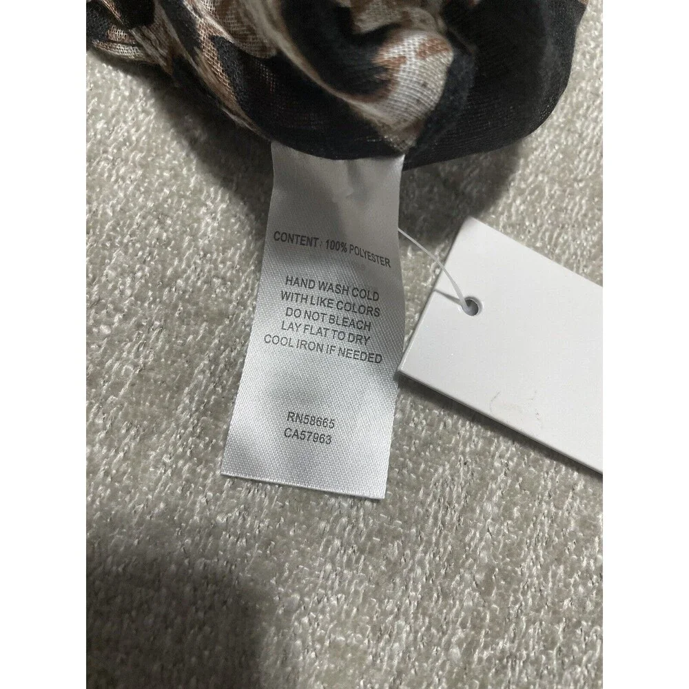 Nordstrom Scarf Shawl Woman's One Size Geometric Brown Leopard